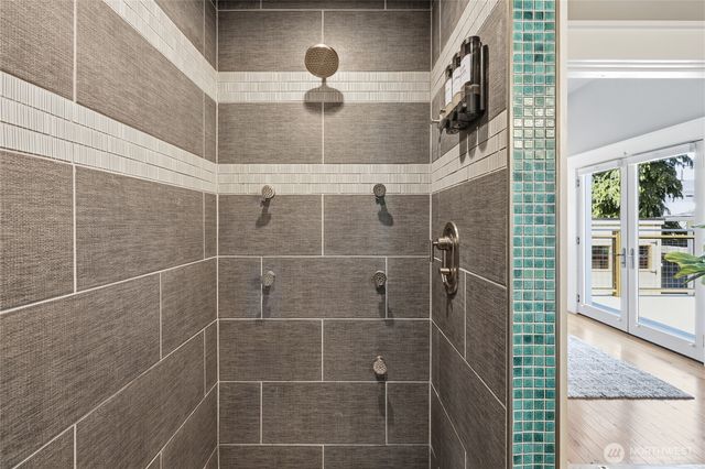 828 Tyler Street, Port Townsend, WA 98368