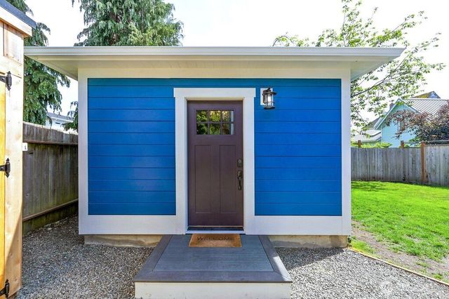 828 Tyler Street, Port Townsend, WA 98368