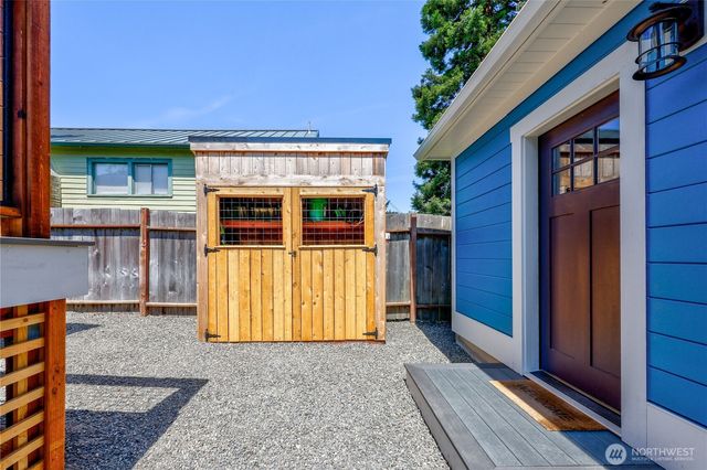 828 Tyler Street, Port Townsend, WA 98368