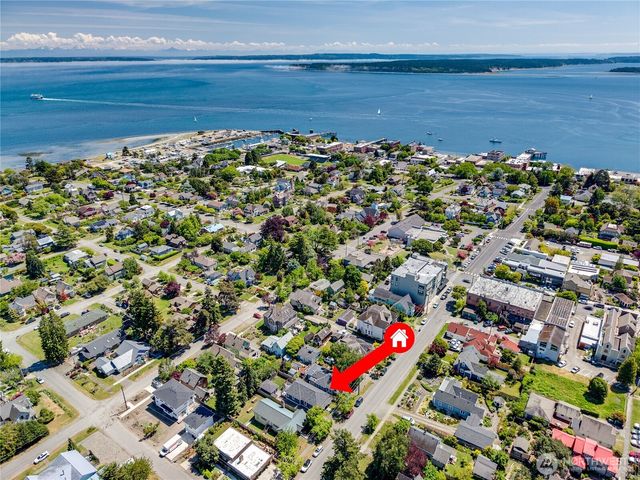 828 Tyler Street, Port Townsend, WA 98368