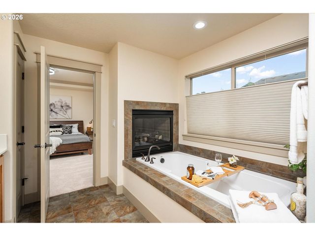 5381 Nw 134TH Ave, Portland, OR 97229