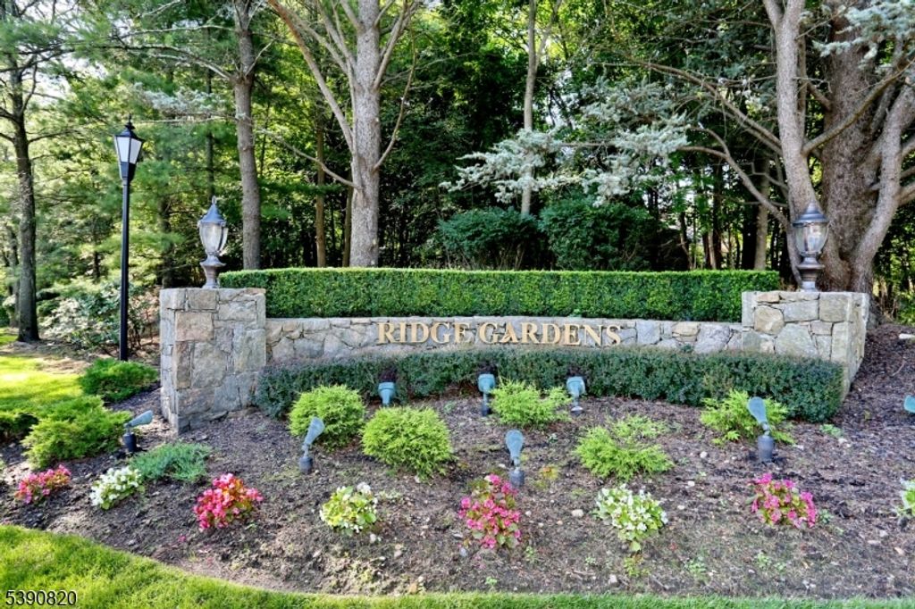 2009 Hawthorne Ln, Mahwah Twp., NJ 07430