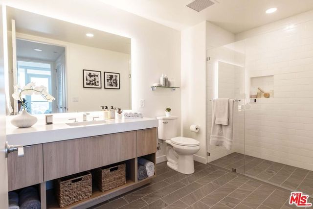 11750 Wilshire Boulevard 1102, Los Angeles, CA 90025