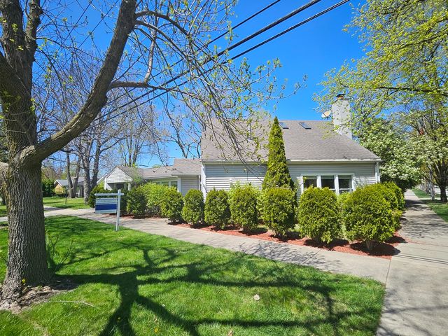 808 Indian Road, Glenview, IL 60025