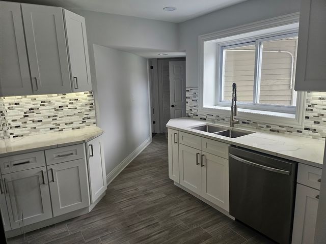 808 Indian Road, Glenview, IL 60025