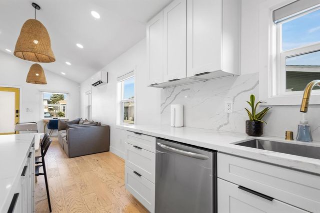 4338 33 rd Place, San Diego, CA 92104