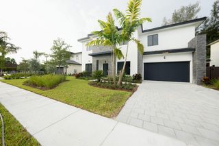 13004 Davie Oaks Drive, Davie, FL 33325