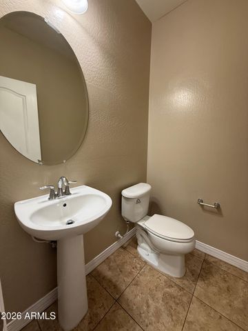 9020 W NICOLET Avenue, Glendale, AZ 85305