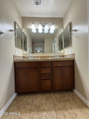 9020 W NICOLET Avenue, Glendale, AZ 85305