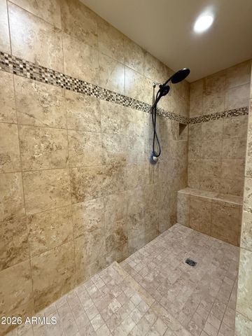 9020 W NICOLET Avenue, Glendale, AZ 85305