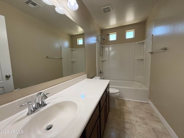 9020 W NICOLET Avenue, Glendale, AZ 85305