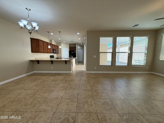9020 W NICOLET Avenue, Glendale, AZ 85305