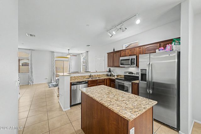 2725 E MINE CREEK Road 1187, Phoenix, AZ 85024