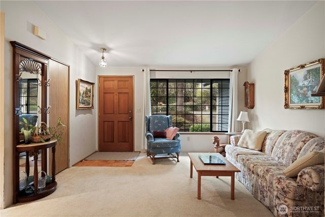 22456 NE 18th Street, Sammamish, WA 98074