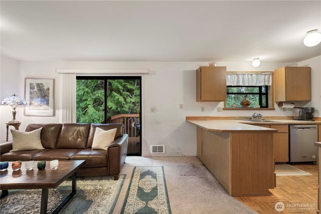 22456 NE 18th Street, Sammamish, WA 98074