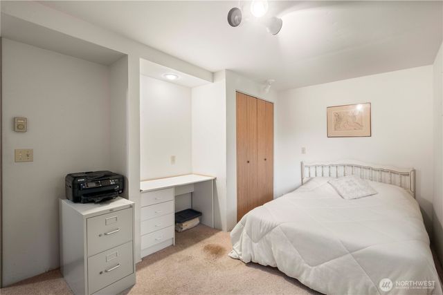 22456 NE 18th Street, Sammamish, WA 98074