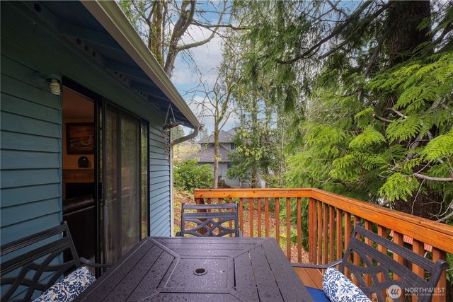22456 NE 18th Street, Sammamish, WA 98074