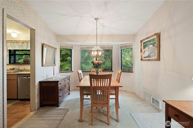 22456 NE 18th Street, Sammamish, WA 98074
