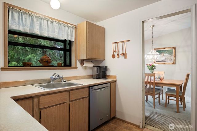 22456 NE 18th Street, Sammamish, WA 98074