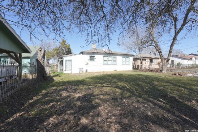 1306 McKinley, San Antonio, TX 78210