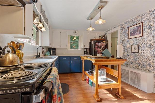 366 Allen Rd, Belchertown, MA 01007