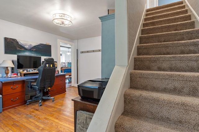 366 Allen Rd, Belchertown, MA 01007