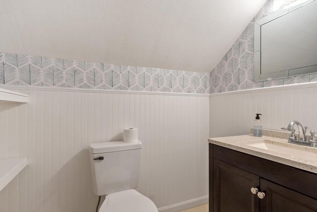 366 Allen Rd, Belchertown, MA 01007
