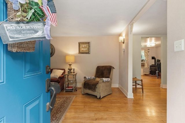 366 Allen Rd, Belchertown, MA 01007