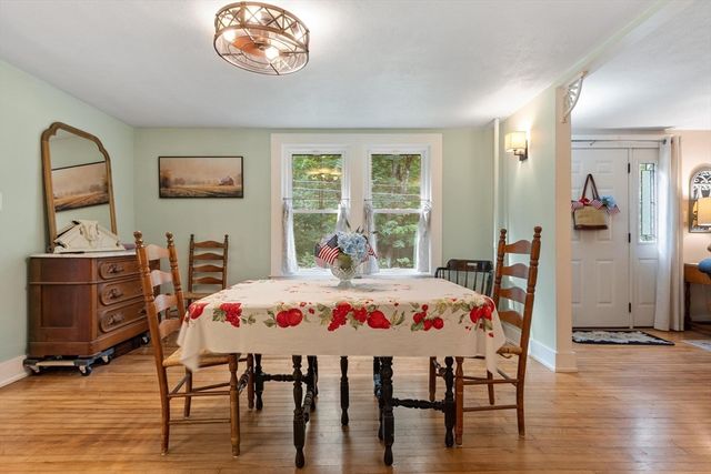 366 Allen Rd, Belchertown, MA 01007