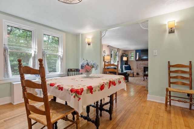 366 Allen Rd, Belchertown, MA 01007
