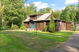 366 Allen Rd, Belchertown, MA 01007