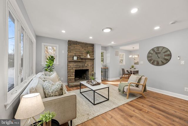 6439 BOCK RD, Oxon Hill, MD 20745