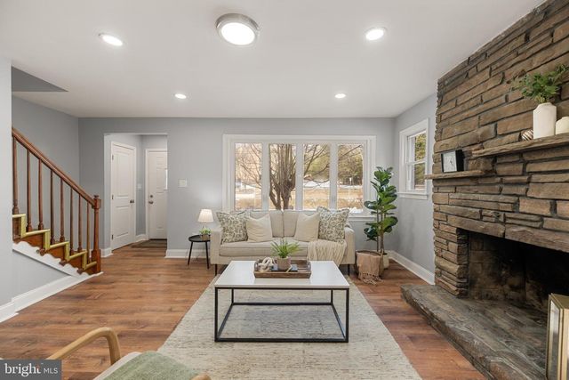 6439 BOCK RD, Oxon Hill, MD 20745