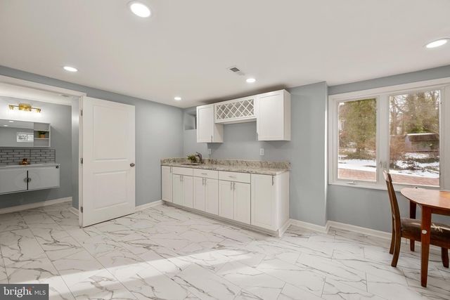 6439 BOCK RD, Oxon Hill, MD 20745