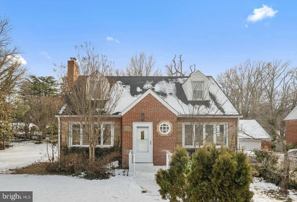 6439 BOCK RD, Oxon Hill, MD 20745