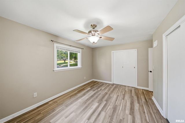 2506 N HILLTOP Court, Peoria, IL 61604