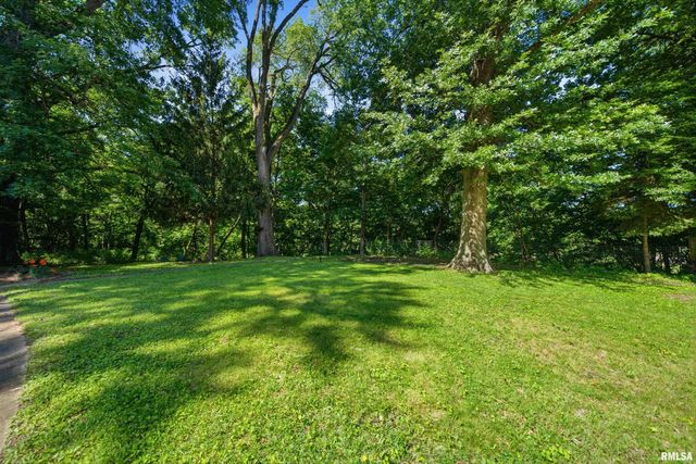 2506 N HILLTOP Court, Peoria, IL 61604