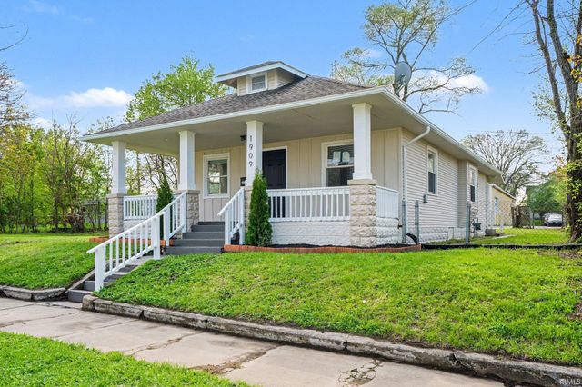 1909 S Lafayette Boulevard, South Bend, IN 46613