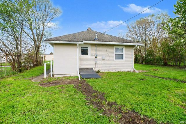 1909 S Lafayette Boulevard, South Bend, IN 46613