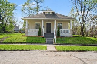 1909 S Lafayette Boulevard, South Bend, IN 46613