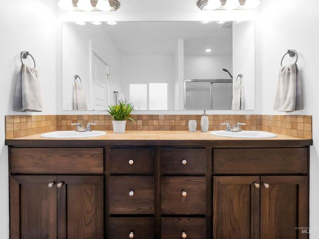 10306 Fallow Field, Nampa, ID 83687