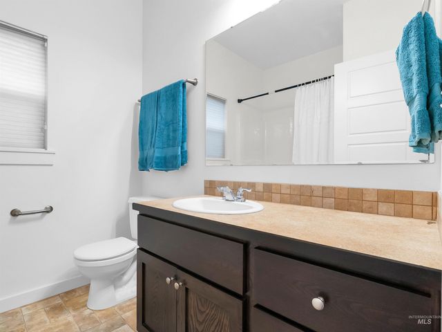 10306 Fallow Field, Nampa, ID 83687