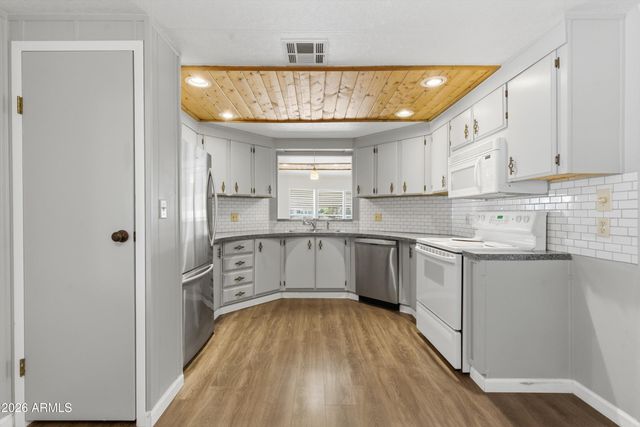 4065 E UNIVERSITY Drive 384, Mesa, AZ 85205