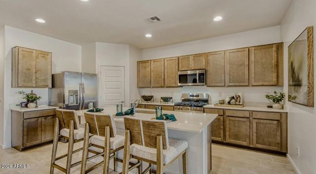 18782 W SANDLEWOOD Drive, Goodyear, AZ 85338