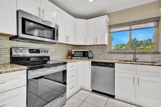 1735 NW 21st Court, Delray Beach, FL 33445