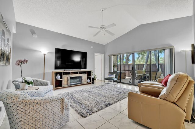 1735 NW 21st Court, Delray Beach, FL 33445