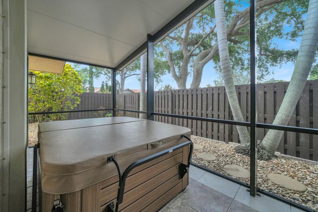 1735 NW 21st Court, Delray Beach, FL 33445