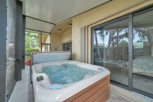 1735 NW 21st Court, Delray Beach, FL 33445