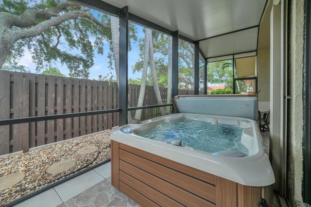 1735 NW 21st Court, Delray Beach, FL 33445