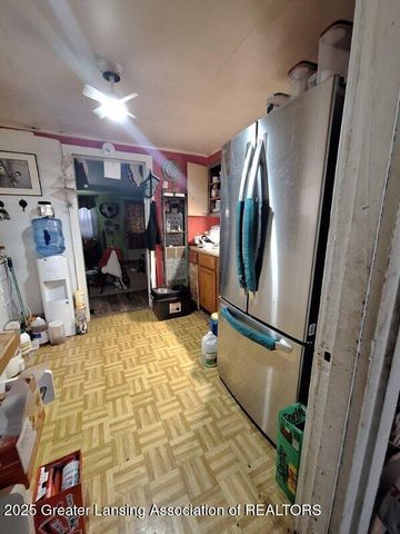 924 Loa Street, Lansing, MI 48910